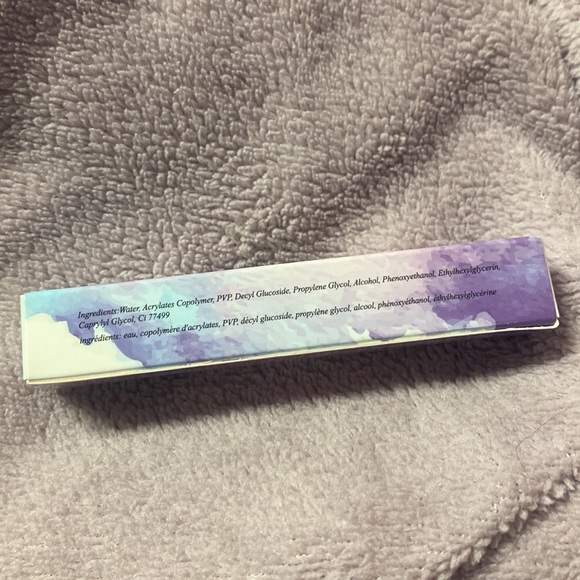 Waterproof eyeliner lash adhesive - Picture 3 of 4